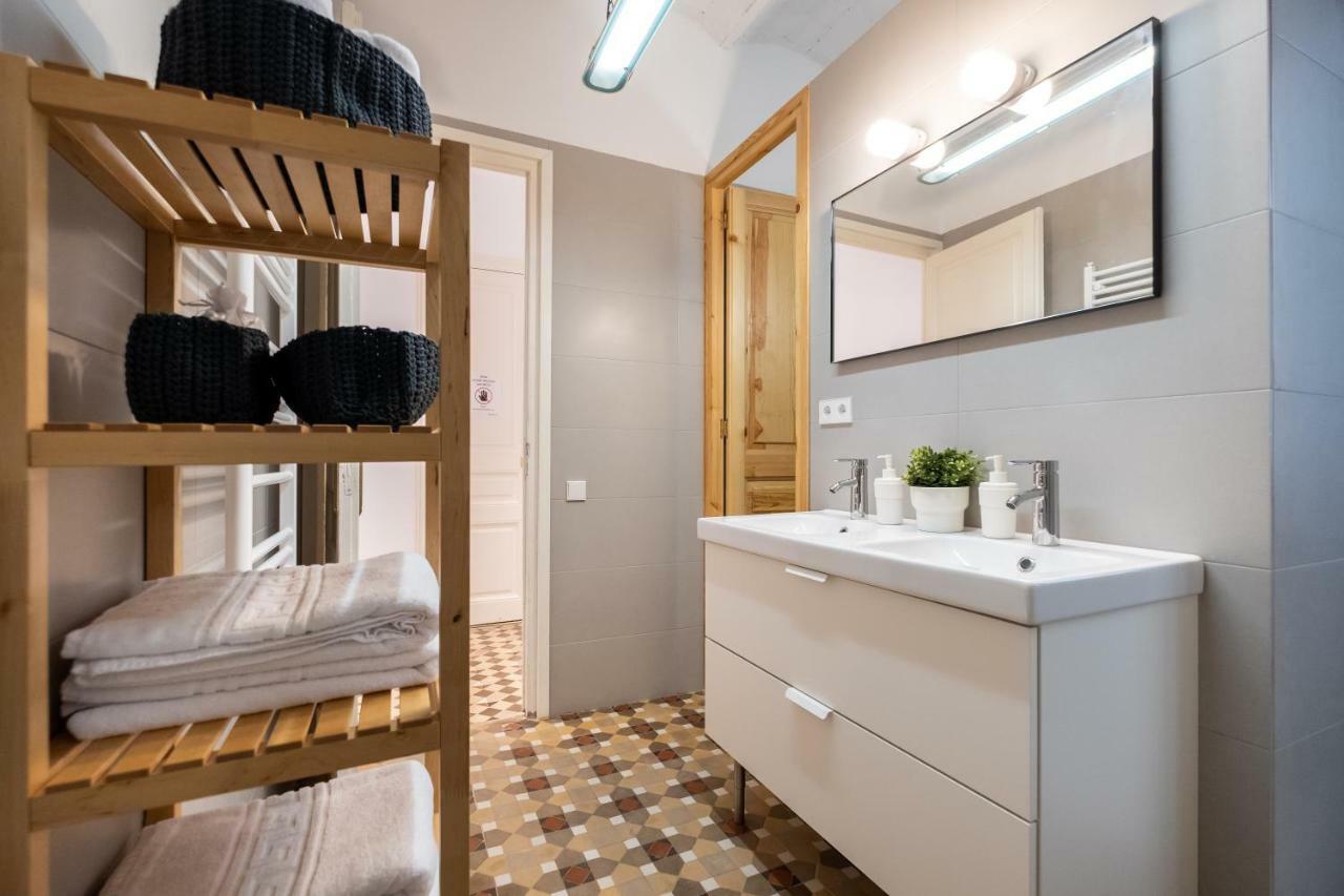B32-sunny And Modernist For Groups In Center Appartamento *