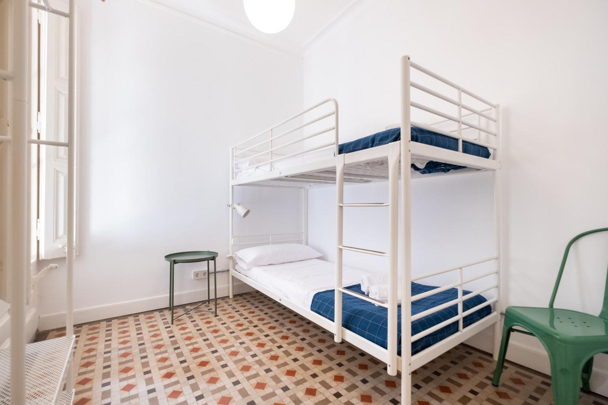 B32-sunny And Modernist For Groups In Center * Barcellona