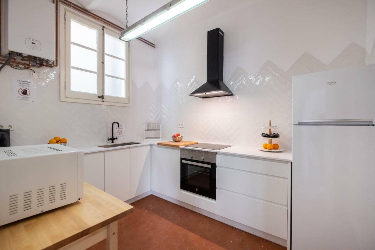 Apartment B32-sunny And Modernist For Groups In Center