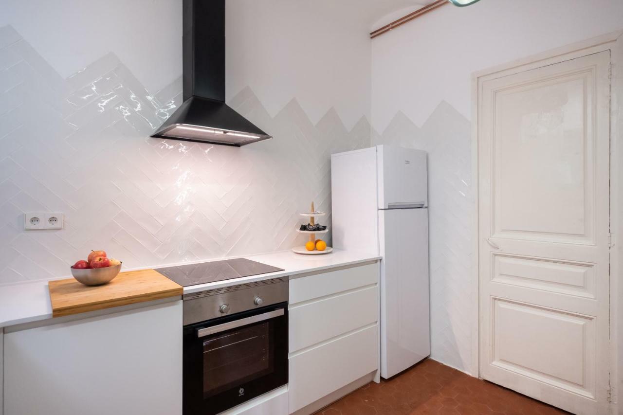 B32-sunny And Modernist For Groups In Center Apartment *